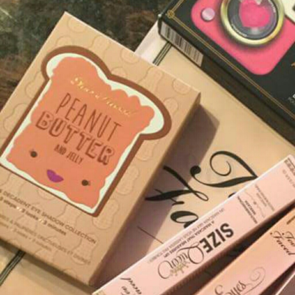 SOLD Too Faced PB&J Palette